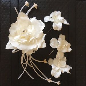 NEW 4 pcs Fabric Flower Pin & Hair accessories